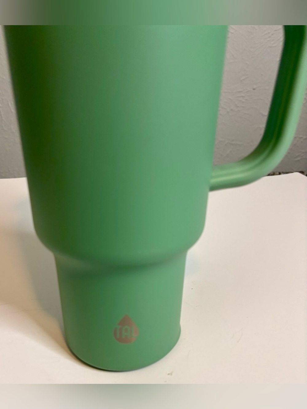 TAL Matte Green Insulated  40 oz Travel Mug with Handle - Picture 3 of 9